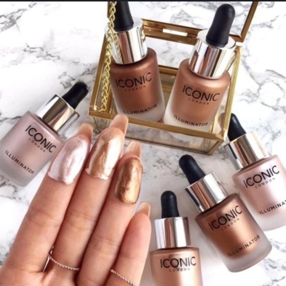 🔥LAST!🔥🔥 ICONIC FACE ILLUMINATOR!! NEW IN BOX!